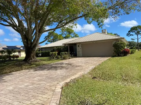 5200 Indian Bend Lane Fort Pierce FL 34951