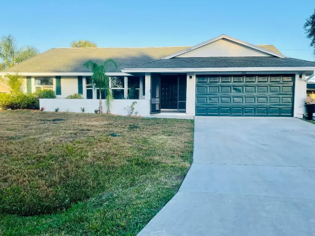 2301 SW Freeman Street Port St Lucie FL 34953