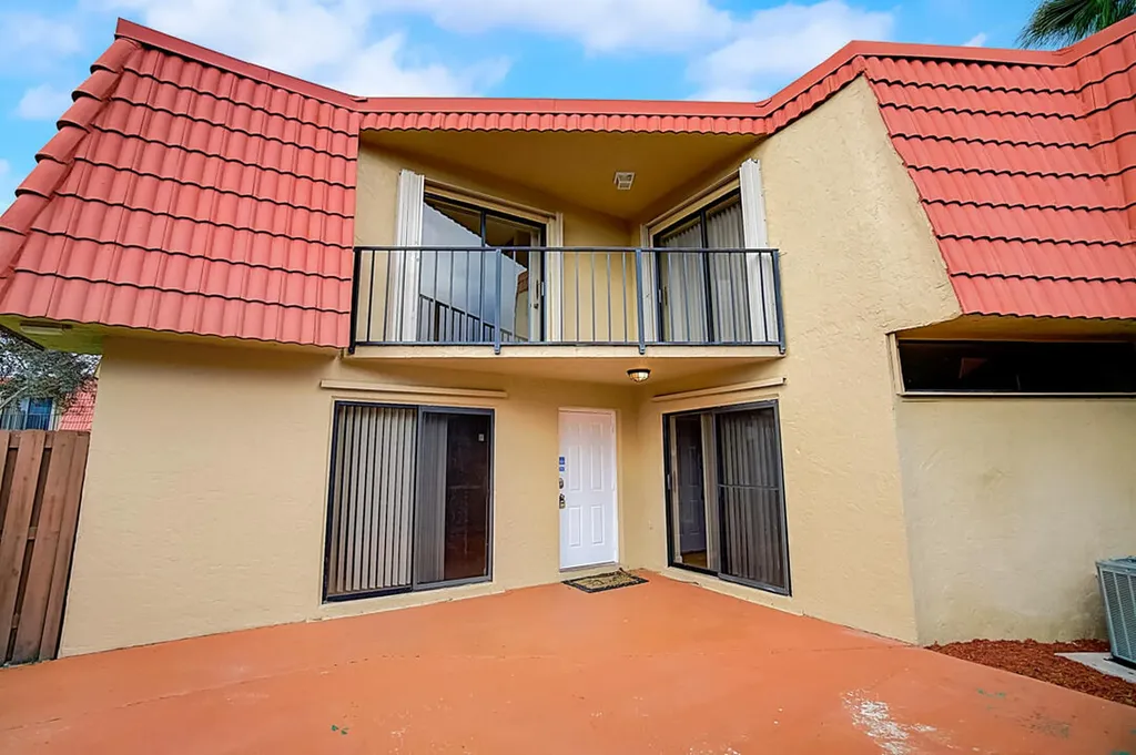 8194 Thames Boulevard Boca Raton FL 33433