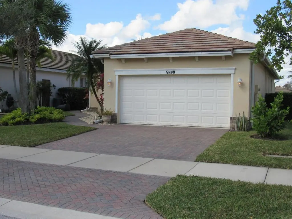 9849 SW Eastbrook Circle Port St Lucie FL 34987