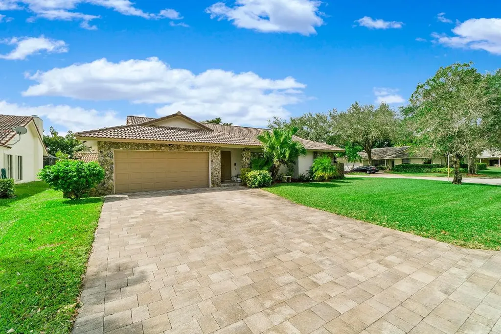 220 NW 108th Avenue Coral Springs FL 33071