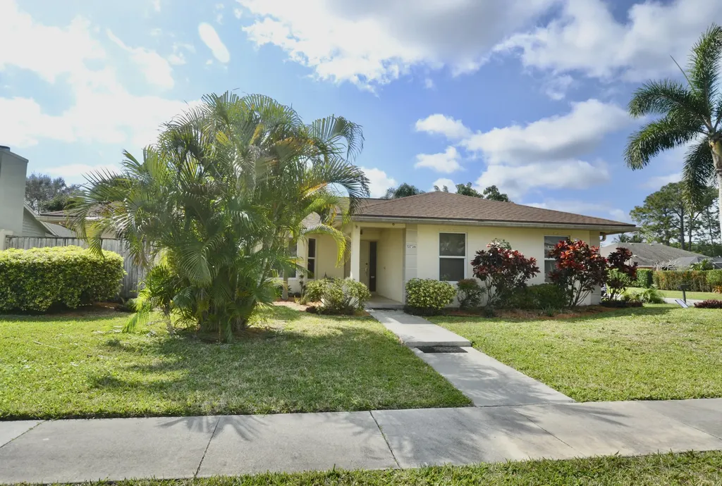 13736 Barberry Drive Wellington FL 33414