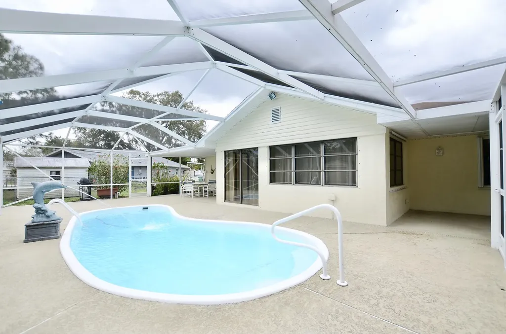 1873 SW Norman Lane Port St Lucie FL 34984