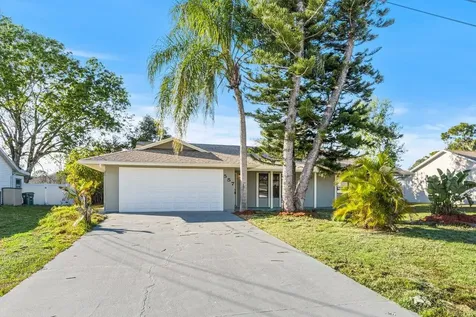557 SW Cherryhill Road Port St Lucie FL 34953