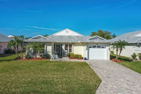 366 Paurotis Lane Fort Pierce FL 34982