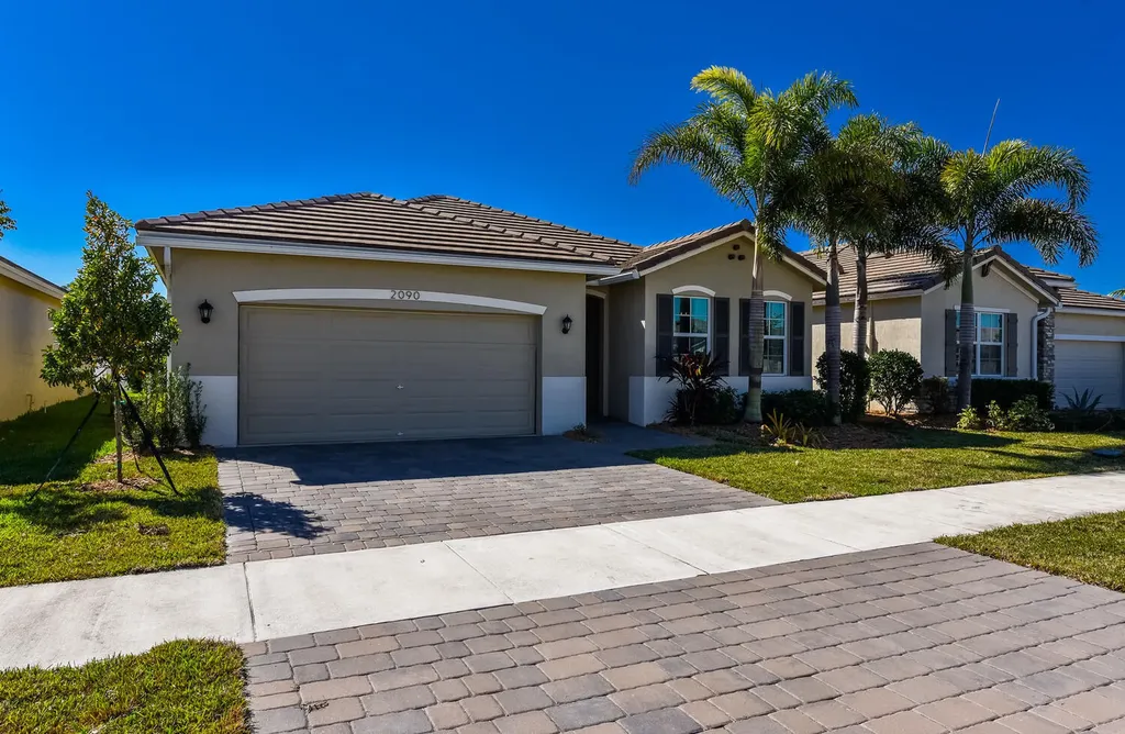 2090 NW Golden Oak Trail Jensen Beach FL 34957