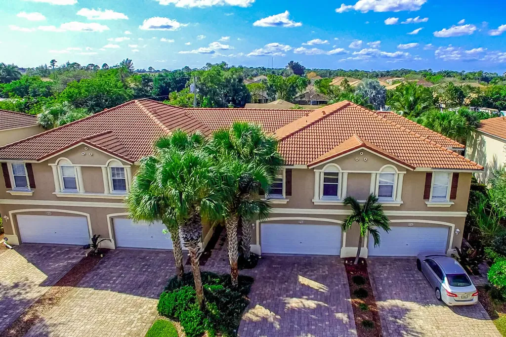 4703 Cohune Palm Court Greenacres FL 33463
