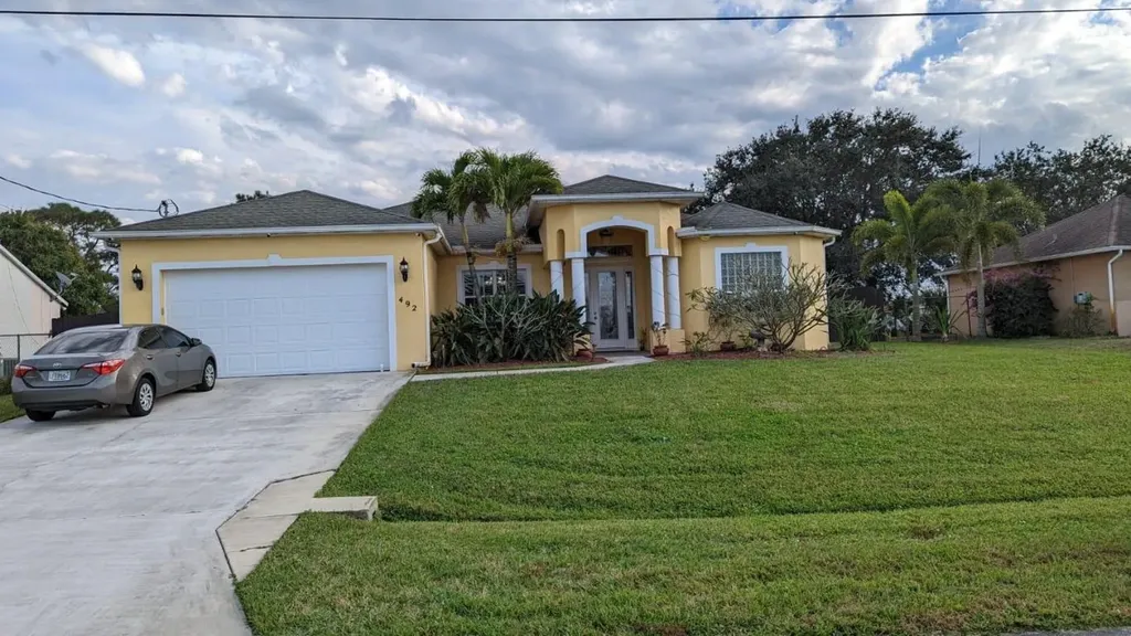 492 SW Fifer Avenue Port St Lucie FL 34953