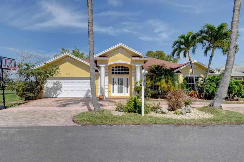 813 SW 1st Avenue Boynton Beach FL 33426