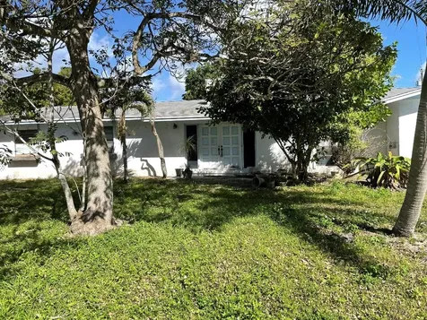 3819 SE Lower Street Stuart FL 34997