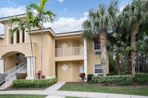 8915 Sandshot Court Port St Lucie FL 34986