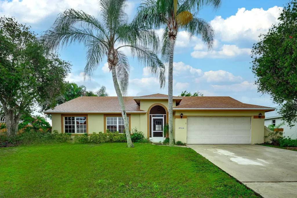 2726 SE South Blackwell Drive Port St Lucie FL 34952