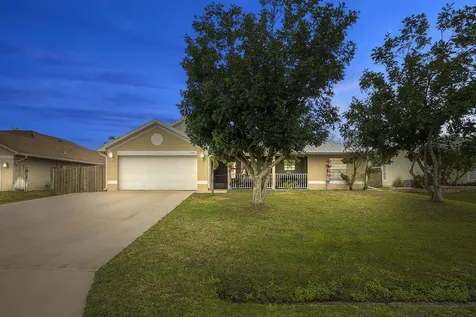 374 SW Nativity Terrace Port St Lucie FL 34984