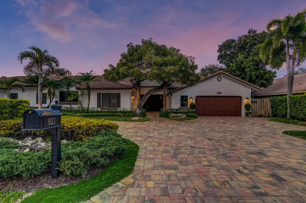 921 SW 20th Street Boca Raton FL 33486