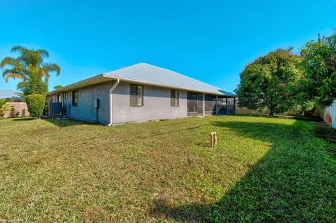 3436 SE Hart Circle Port St Lucie FL 34984
