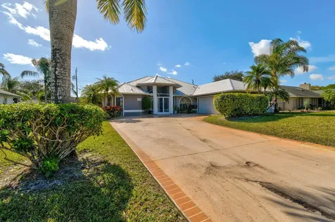 3436 SE Hart Circle Port St Lucie FL 34984