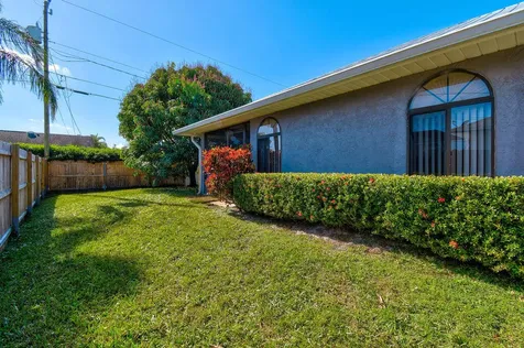 3436 SE Hart Circle Port St Lucie FL 34984