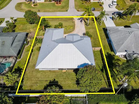3436 SE Hart Circle Port St Lucie FL 34984
