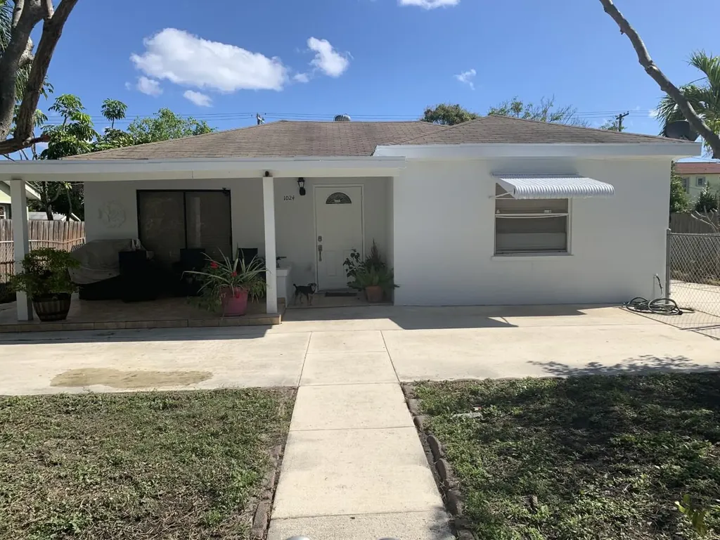 1024 S N Street Lake Worth Beach FL 33460
