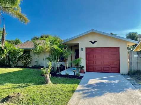 638 SW 4th Avenue Boynton Beach FL 33426