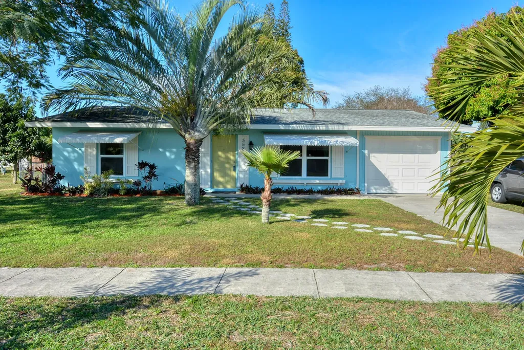 352 NE Ardsley Drive Port St Lucie FL 34983