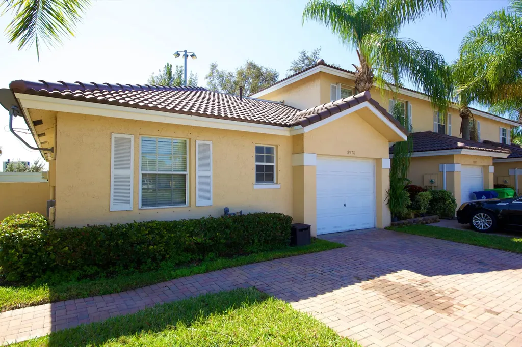 8978 NW 53rd Street Sunrise FL 33351