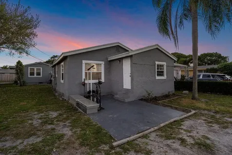 706 NW 1st Street Delray Beach FL 33444