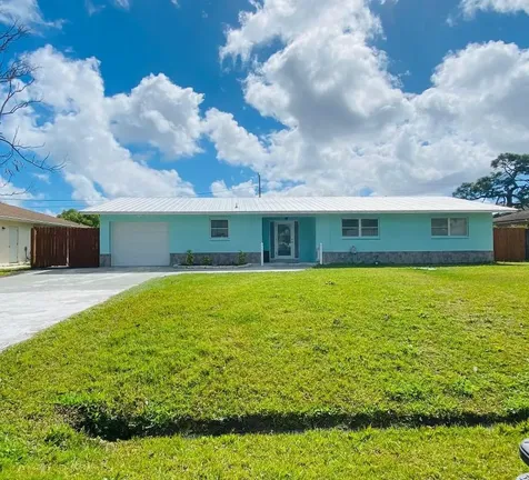 426 SE Verada Avenue Port St Lucie FL 34983