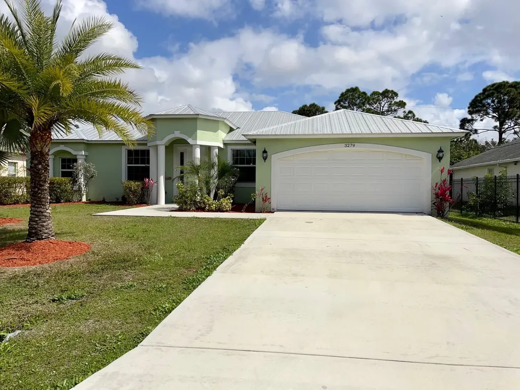 3279 SW Constellation Road Port St Lucie FL 34953