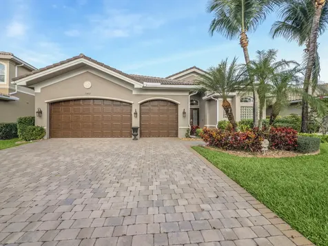 11831 Fox Hill Circle Boynton Beach FL 33473