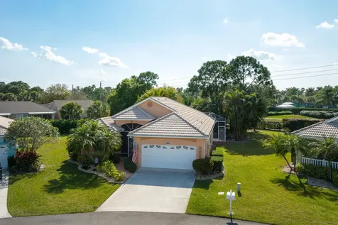 892 NW Sarria Court Port St Lucie FL 34986
