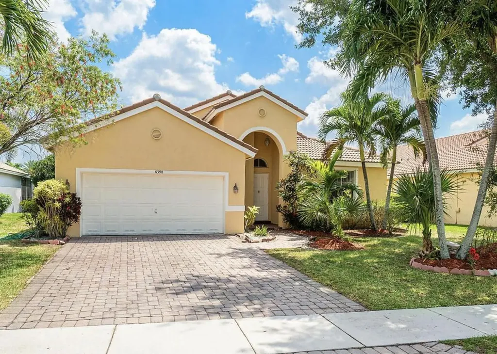 6398 C Durham Drive Lake Worth FL 33467