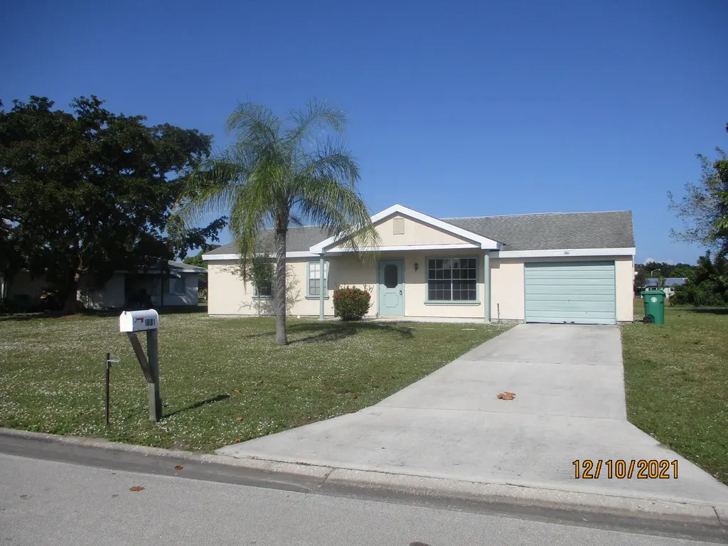 1881 SE Rainier Road Port St Lucie FL 34952