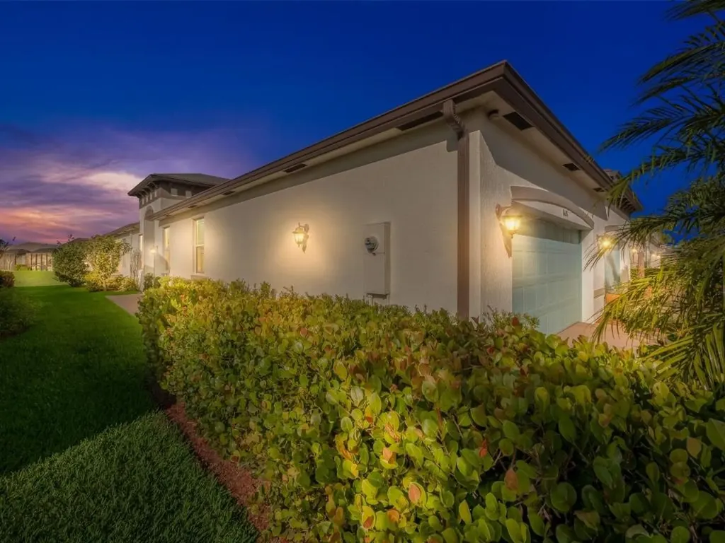 11620 SW Lake Park Drive Port St Lucie FL 34987