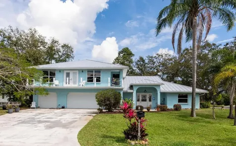 1011 SE Kitching Cove Lane Port St Lucie FL 34952
