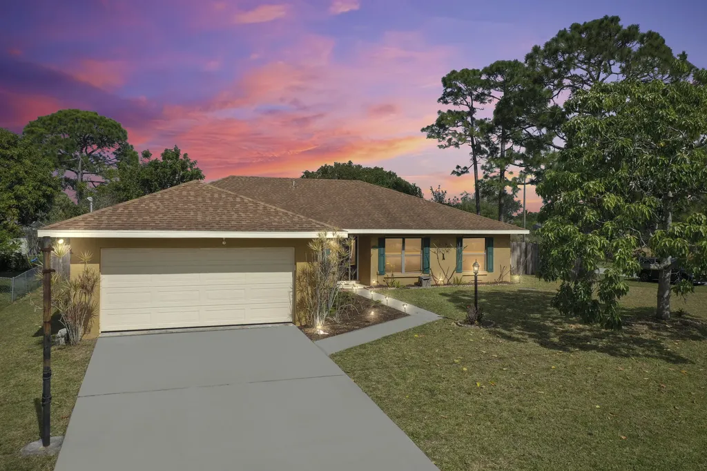 597 SE Sweet Avenue Port St Lucie FL 34983
