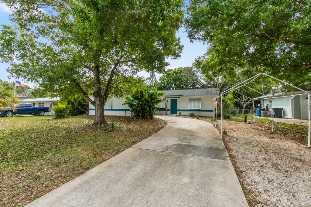 7805 San Carlos Drive Fort Pierce FL 34951