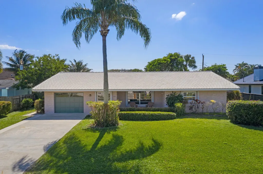 1970 N Conference Drive Boca Raton FL 33486