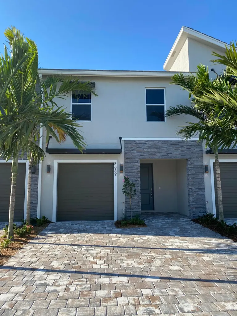 8689 Via Mar Rosso Lake Worth FL 33467