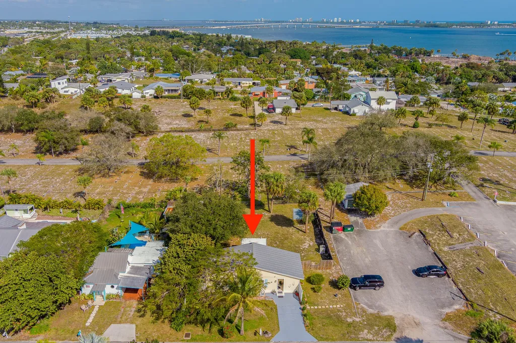 2307 NE Patrician Street Jensen Beach FL 34957