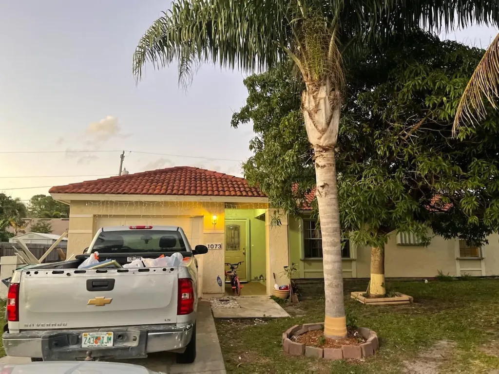 1073 SW Majorca Avenue Port St Lucie FL 34953