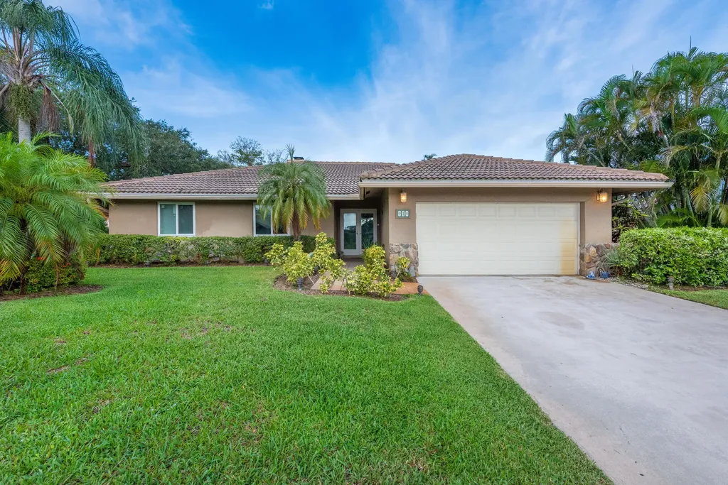 910 NW 7th Court Delray Beach FL 33445