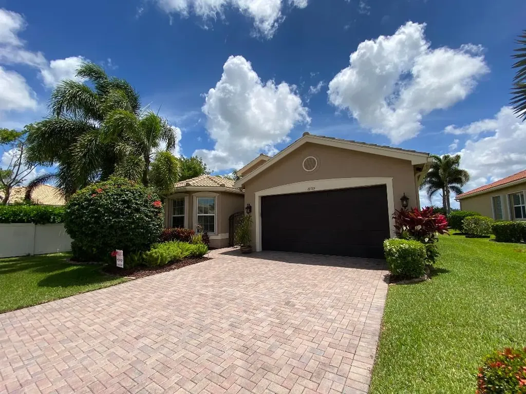 10784 Carmelcove Circle Boynton Beach FL 33473
