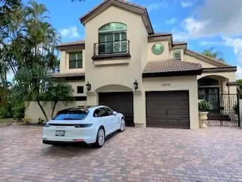 10680 Avenida Santa Ana Boca Raton FL 33498