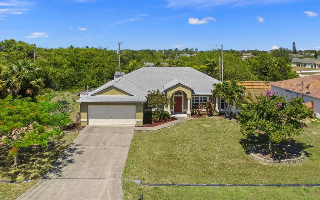 4238 SW Jared Street Port St Lucie FL 34953