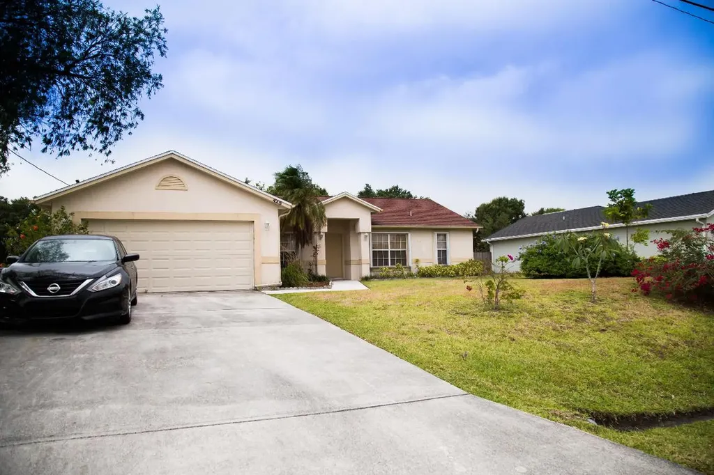 428 SW Voltair Terrace Port St Lucie FL 34984