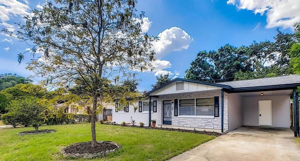 7620 Avonwood Court Orlando FL 32810