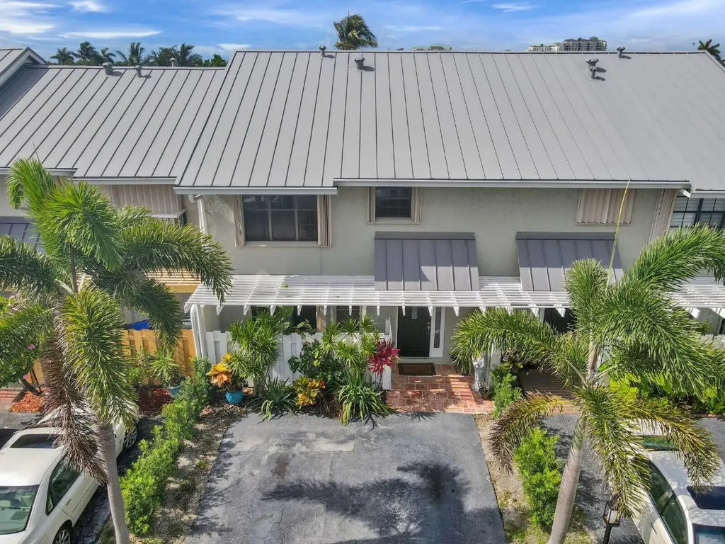 718 NE 12th Terrace Boynton Beach FL 33435