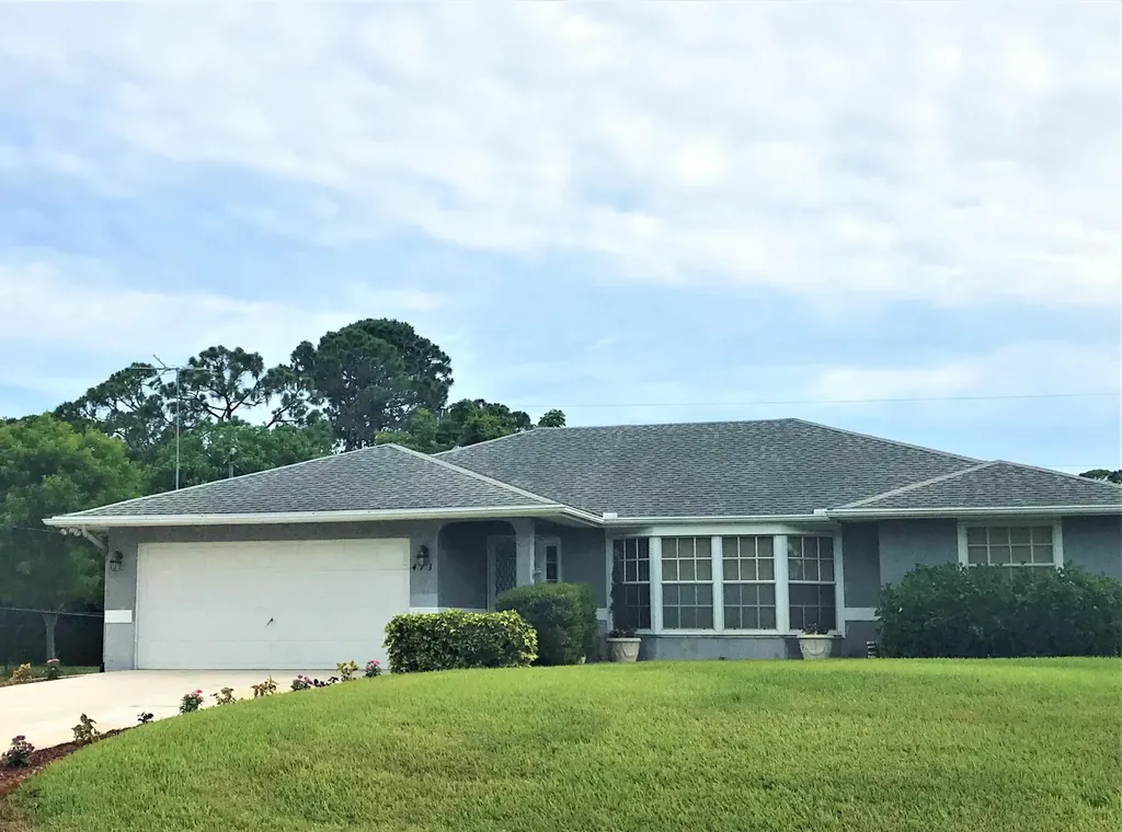473 SE Evergreen Terrace Port St Lucie FL 34983
