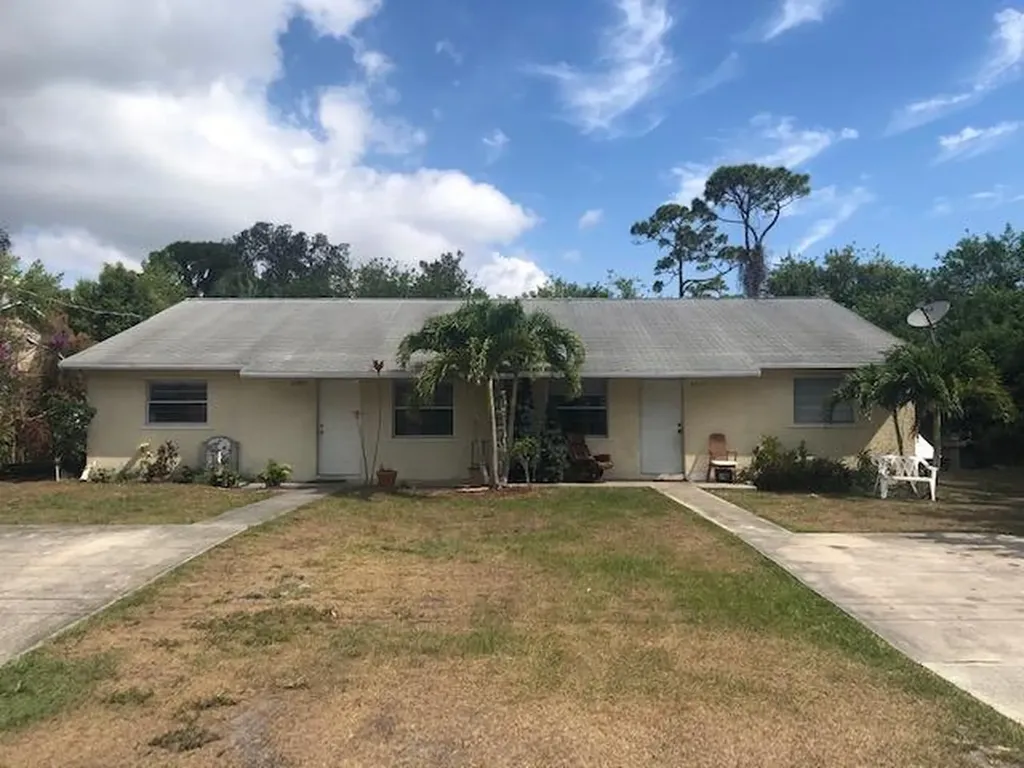 2847 SE Normand Street Stuart FL 34997